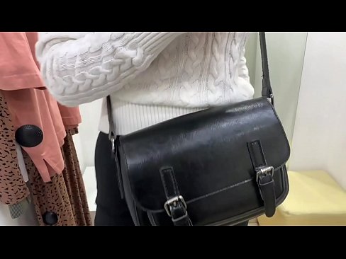 ❤️ Javna masturbacija mlade kujice FeralBerry s dildom u sobi za mjerenje Seks u pornografiji hr.mrpornogratis.ru ❌❤