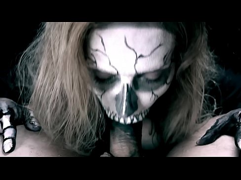 ❤️ Demon djevojka siše kurac svojim crnim ustima i guta spermu. Seks u pornografiji hr.mrpornogratis.ru ❌❤