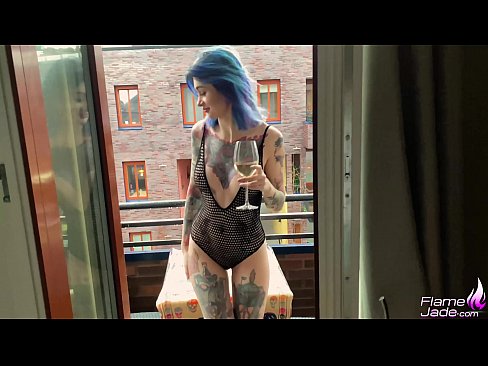 ❤️ Sjajna djevojka siše s gutljajem i strastveno jebe pod otvorenim nebom Seks u pornografiji hr.mrpornogratis.ru ❌❤